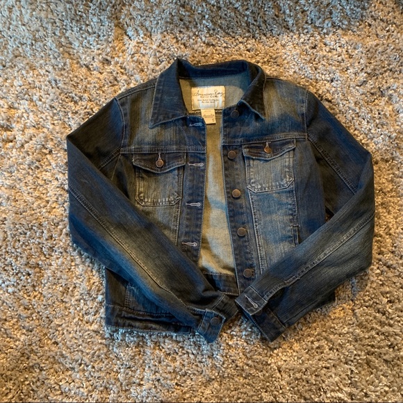 Denim jacket 🌸 - Picture 2 of 4